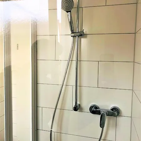 Central-modern With Balcony Near Mtu, The By Lakescape Fewos Daire