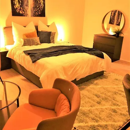 Apartment Central-modern With Balcony Near Mtu, The By Lakescape Fewos Friedrichshafen